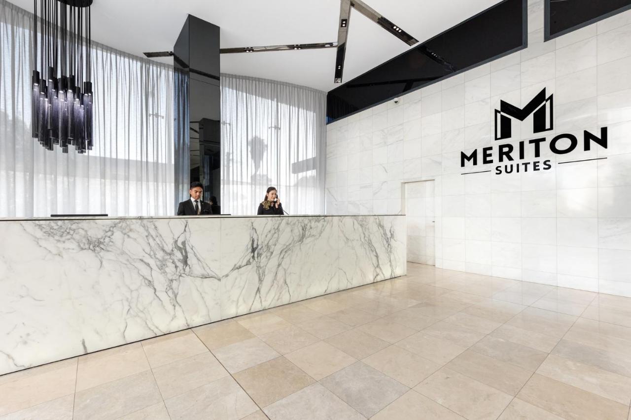 Meriton Suites Mascot Central Sydney Exterior photo Meriton Suites