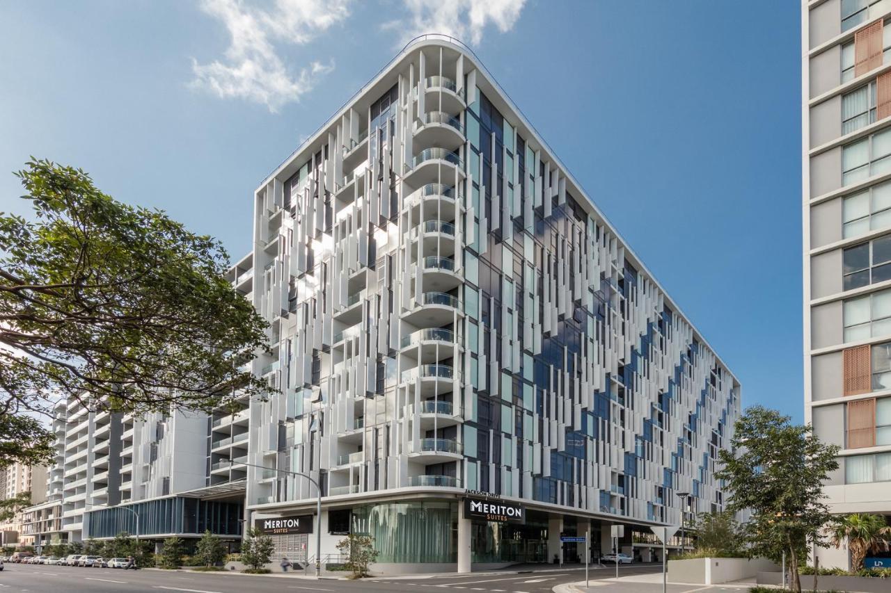 Meriton Suites Mascot Central Sydney Exterior photo The Met, 2015